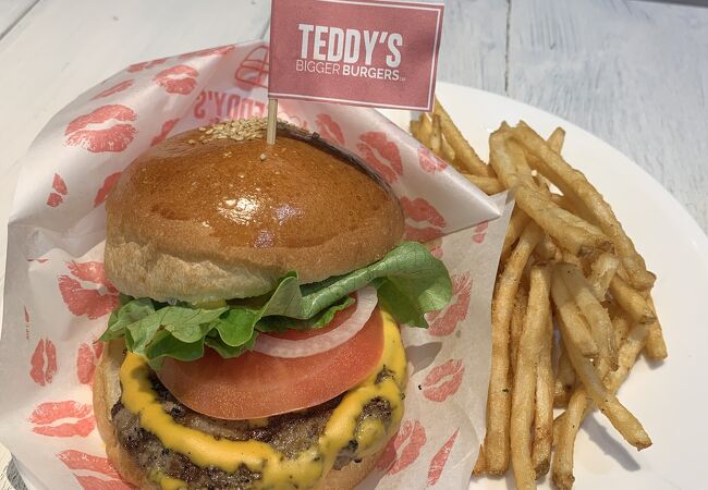 テディーズ ビガー バーガー 原宿表参道店 クチコミ アクセス 営業時間 原宿 フォートラベル