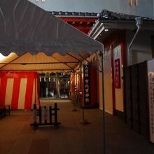 マンションの１F部が神社に。