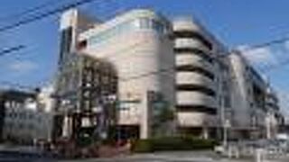 充実のショッピングモール。