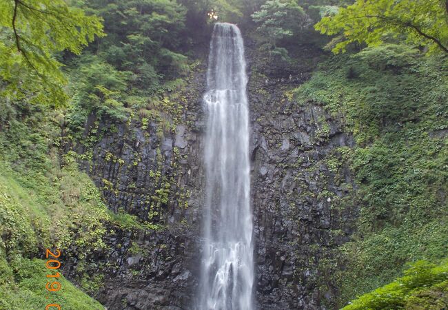 玉簾の滝