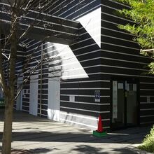 社務所があるビルです