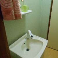 オート水栓で水量が強くて笑った