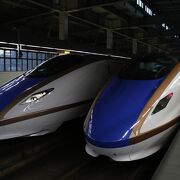 東京と金沢を結ぶ新幹線