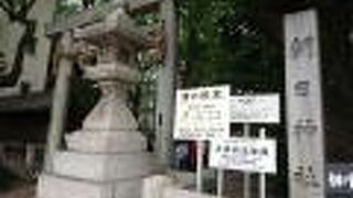 名古屋栄のど真ん中に鎮座する神社