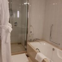 ジャグジー付きバスタブ