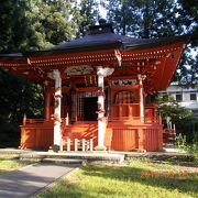 出羽三山神社の目の前の神社