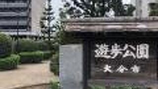 彫刻作品が並ぶ！