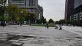 東京駅丸の内駅前広場