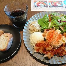 ビアチキンから揚げと自家製ジャーマンタルタルソース