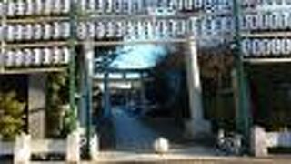 ２つの長い歴史を誇る神社を合祀する珍しい神社