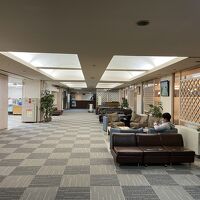 ロビー。結構広いです。Wi-Fi利用はここで。