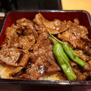 牛丼とコロッケが美味しい