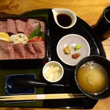 ステーキ丼、美味しかったです(*^-^*)