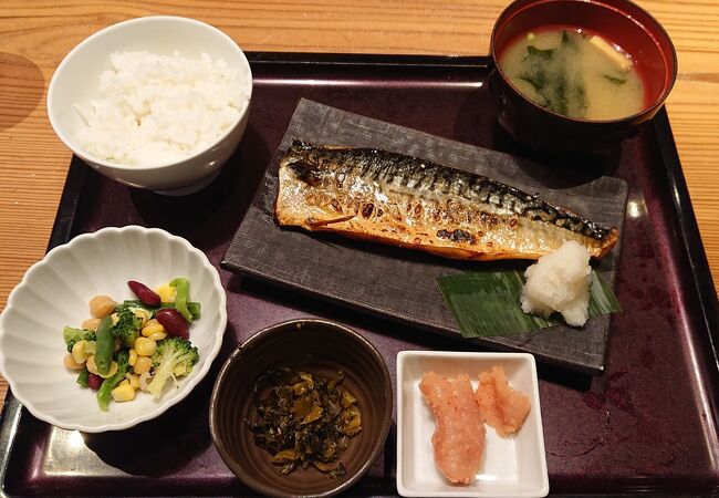 ご飯、高菜、明太子が食べ放題！