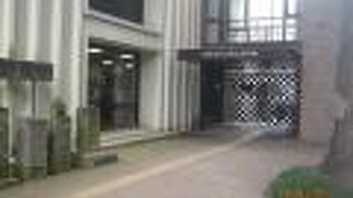 世田谷代官屋敷の敷地内にあります。