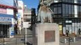 小柄で可憐な感じの３人の舞子さん