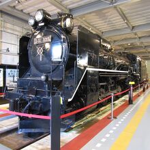屋内展示のD51-320