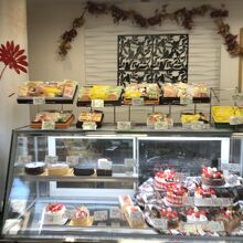 華やかな店内です