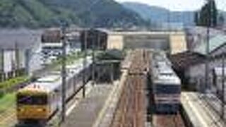 岐阜と高山、富山を結ぶ