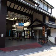 成田の観光発信の場としてつくられました。