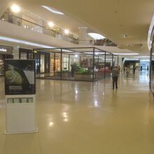 セントラル エンバシー