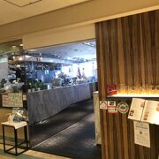 ナポリピッツァが人気のお店