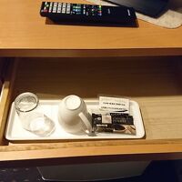 インスタントコーヒー。お茶はフロントでもらう