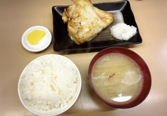 焼き魚定食がおすすめ