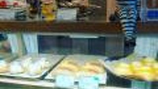 あんバターパンが有名なおしゃれパン屋