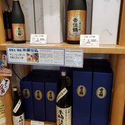 リーゾナブルな日本酒もあり