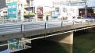 特徴のない普通の橋