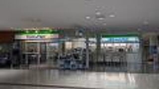 セントレアホテルの入口脇