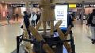 イランカラプテ像