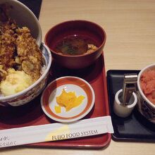 オーダーした天丼