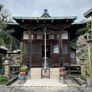 勧修寺の塔頭です