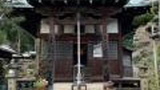 勧修寺の塔頭です