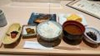 名物「銀しゃり定食」
