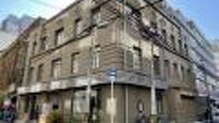 元はホテルだったビル