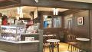 カジュアルなオープンテラス