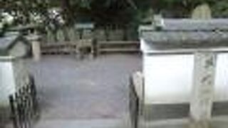 平家一門のお墓です。