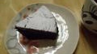 【再訪】ホールのケーキは予約して。