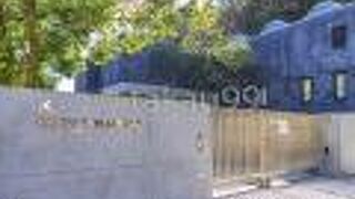 近代的というか近未来的というかちょっとバブリーな雰囲気が漂う感じでした。