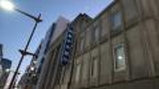 レトロな銀行建築物