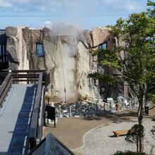 間欠泉が吹き上がったところ