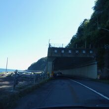 立岩トンネル手前。