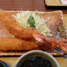 大きなエビフライ
