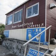 黒島フェリーターミナルのすぐ前にあるお店