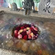 花手水で有名