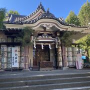 藤森稲荷神社のお隣さんです