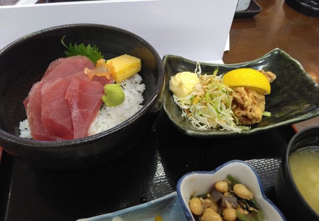 ランチセットがお得です